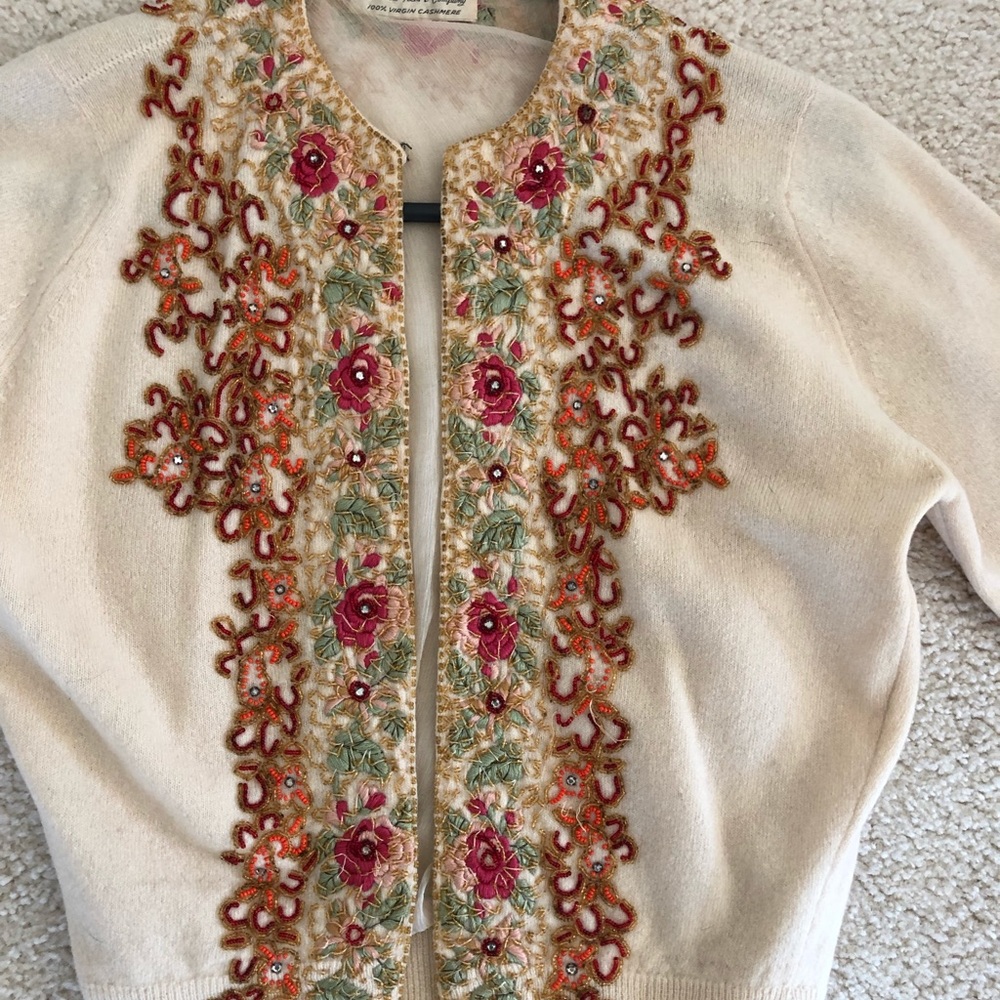 Beaded short cardigan